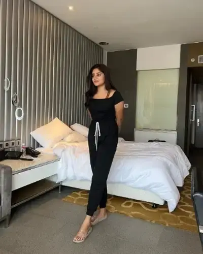 Call Girls West Bunghmun Cash On Delivery